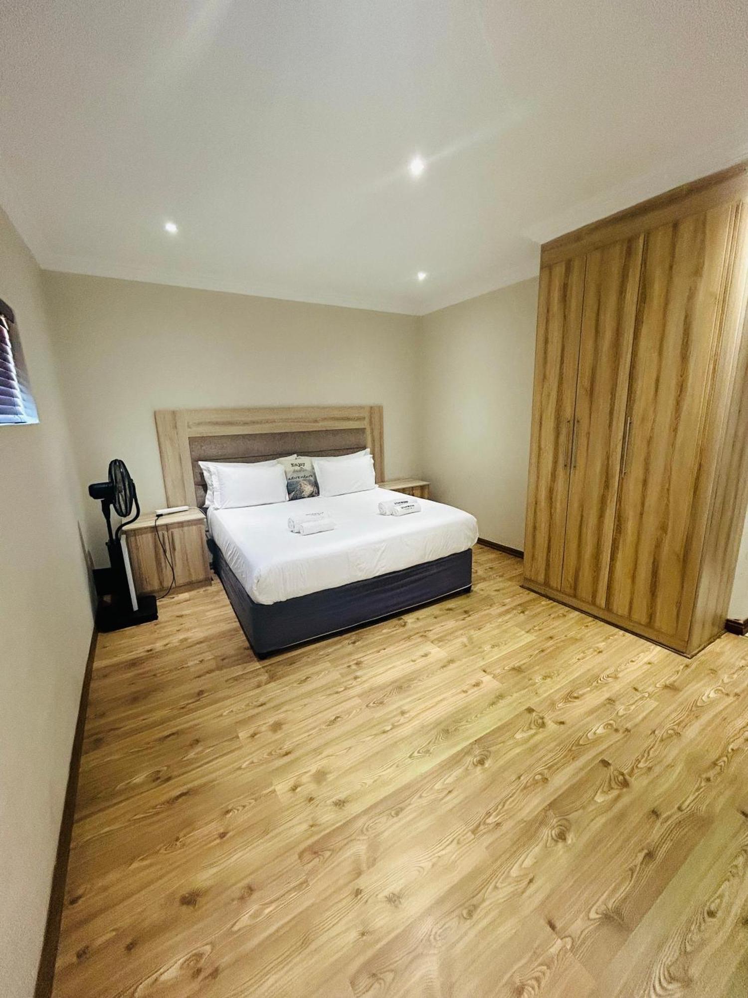 Bluewave Lifestyle Villa Hartbeespoort Extérieur photo
